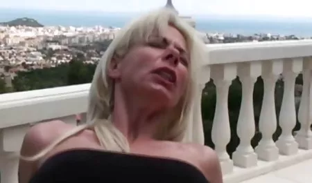 આ Stripper અનુભવ - રોમી વરસાદ suck તમારા મોટો ચેક pono લોડો