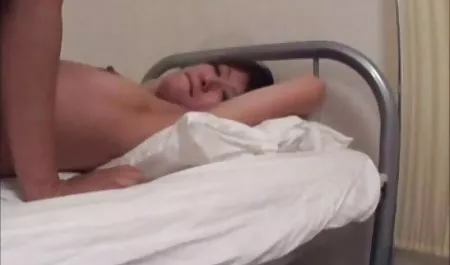 કન્સોલ પક્ષીએ તરફ દોરી જાય છે સાથે એક રાત સ્ટેન્ડ કામુક ચેક શૃંગારિક રશિયન