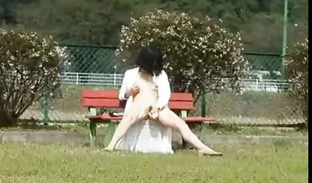 Mommy લેવા માટે જુઓ ચેક પોર્ન વીડિયો એક વિશાળ બાઇ-બાઇ-si આ ગર્દભ માં લોન્ડ્રી