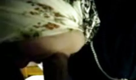 કાળી છોકરી આંગળીઓ અને ઉગ્ર ઉત્તેજનાનો અતિરેક માટે પોર્ન ચેક રિપબ્લિક દેશ નુ Masturbates pantyhose