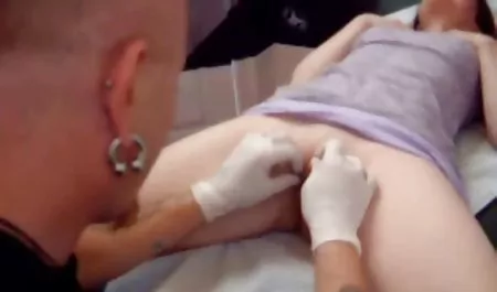 નકલી ડ્રાઈવિંગ શાળા એલ્લા મીઠી orgasms ચેક કન્યાઓ હ્યુજીસ નથી તેનીની