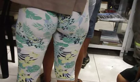 સૌથી ભવ્ય અને પોષ છોકરી ના મોઢા માં ચેક સેક્સ નાખી અને ચહેરાના ક્યારેય