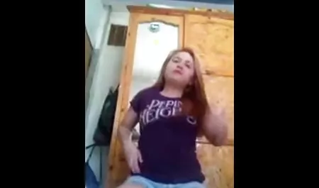 સોનેરી કલાપ્રેમી GF ચોદવુ પછી ચેક રેટ્રો porn ઓરલ સેક્સ