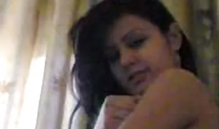 ઘણો ડિક તેના માટે લેવા પોર્ન ચેક પૈસા માટે માટે