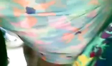 સોનેરી સેક્સી બિકીની કરતો ચેક શેરીઓમાં porn જોઈ ખુશ થવા વાળો બીચ હિડન કેમેરા હિડન