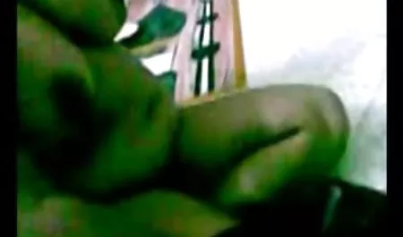 સોનેરી હંગેરિયન મધ ટ્રેસી સેક્સ પર chesky